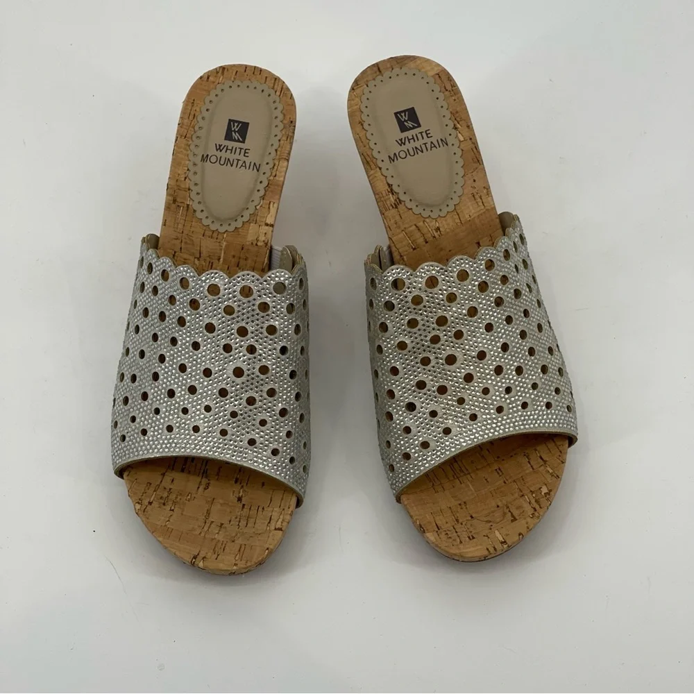 WHITE MOUNTAIN OPEN BACK WOMENS WEDGE. SILVER STRAP. SIZE 8.5M